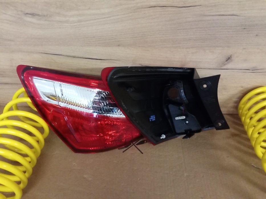 Stop stopuri led stanga sau dreapta Nissan Qashqai 2010|2011|2012|2013