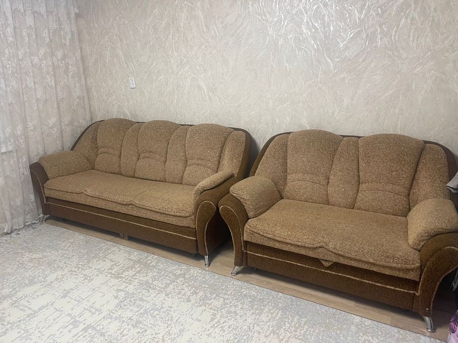 Продам хороший диван 2 шт