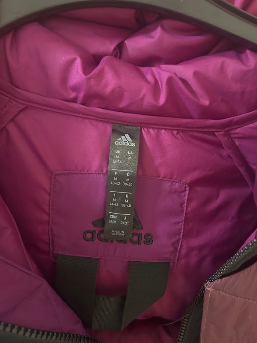 Дамско яке adidas