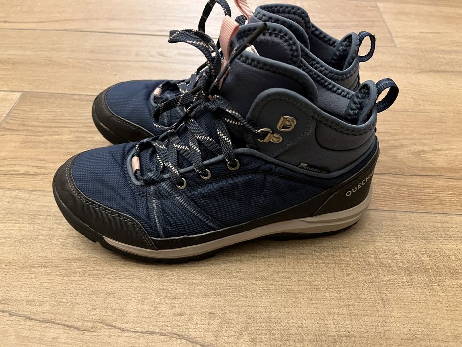 Планински обувки Декатлон 38н.