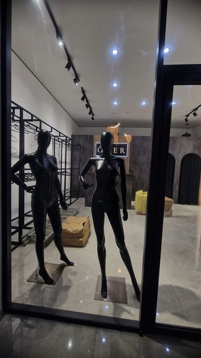 Женский матовый манекен