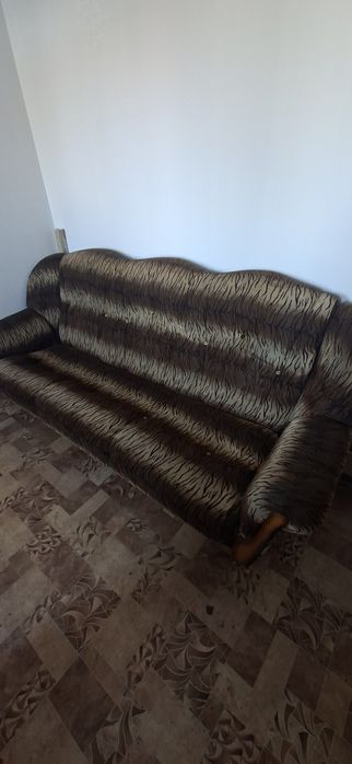 Продам диван в хорошем состоянии