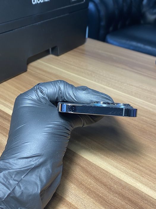 iPhone 13 Pro• 256 GB •Graphite