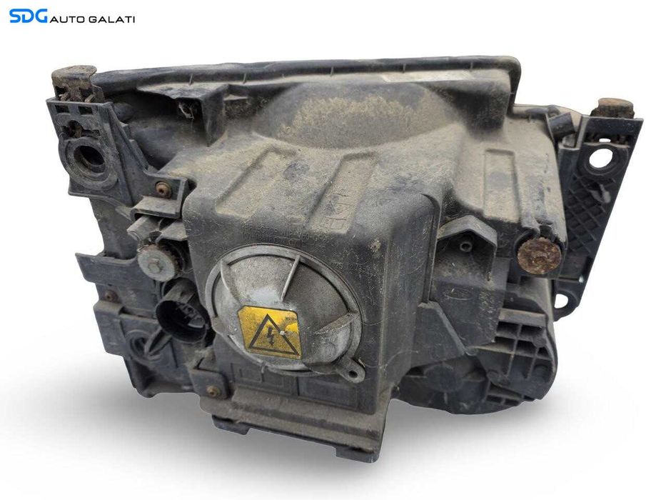 Far Stanga cu Lupa Bi Xenon Land Rover Discovery 3 L319 2004 - 2009 Cod 5H22-13W030-SA [K5333]