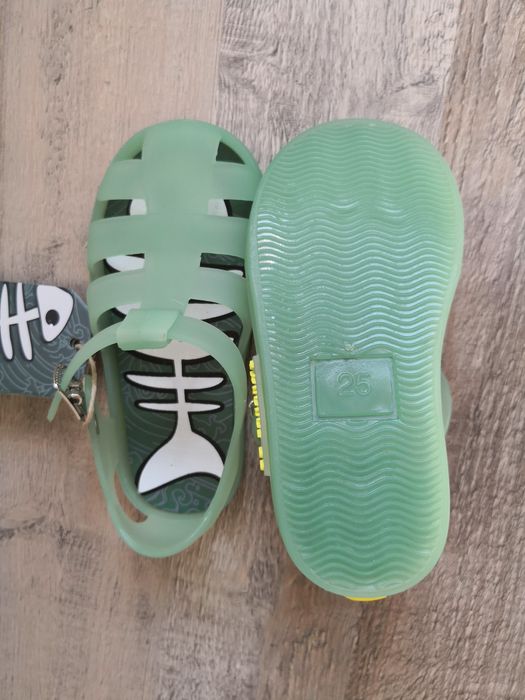 Сандали Shoeme 25 размер