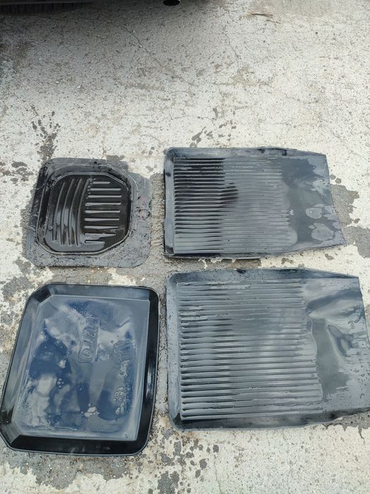 Продам полики автомобильные