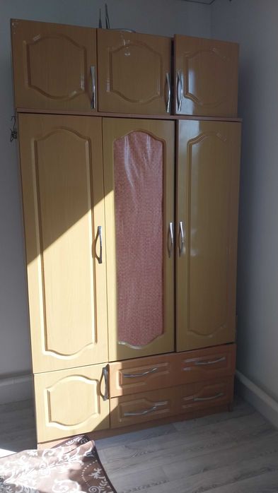 Продам шифонер,размер 2,20×160