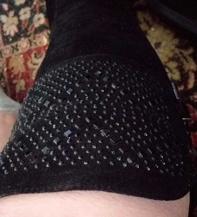 Cizme lungi, peste genunchi