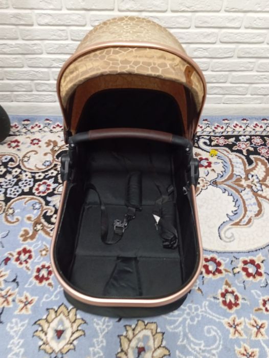 Коляска LUNEX...