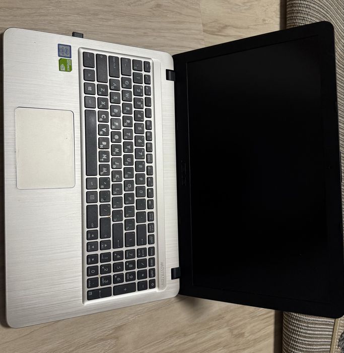 Ноутбук asus x540
