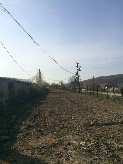 Vand Ferma Avicola-Grozesti Mehedinti-22445 mp teren+8 hale de 1000 mp