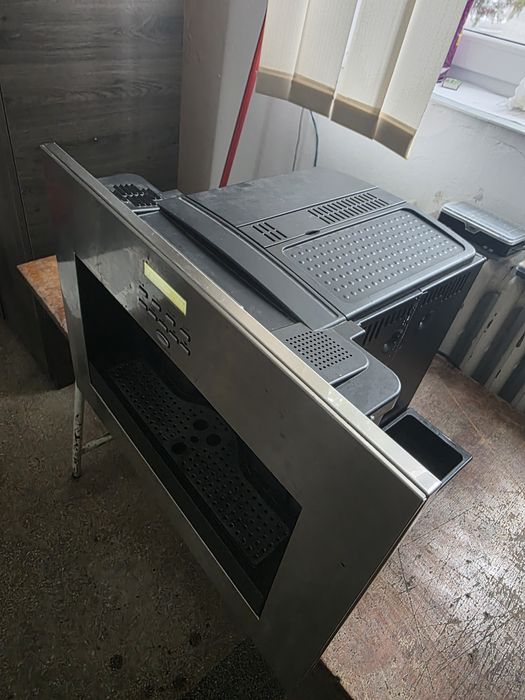 Vând expresor de cafea Gorenje incorporabil în mobilă