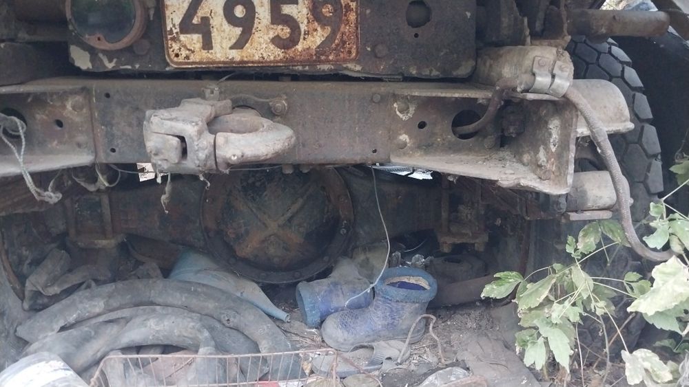 Продам автомобиль зис 585