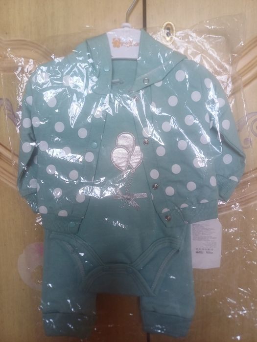 Продам детские костюмы  новый