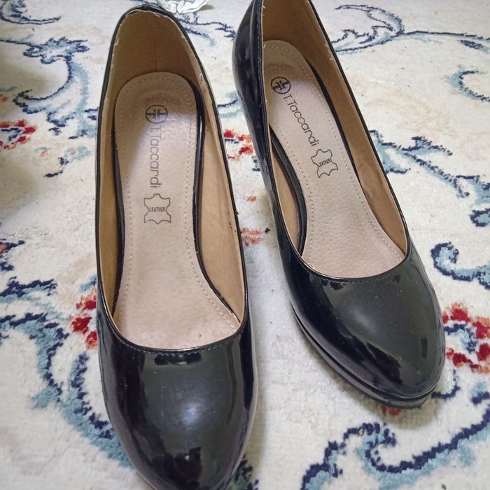 Туфли за 1000 символично