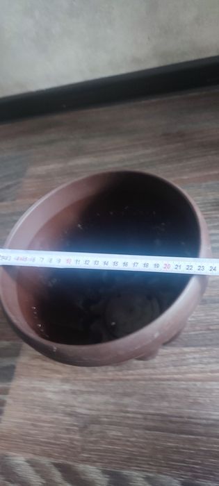 Продам  горшки для цветов