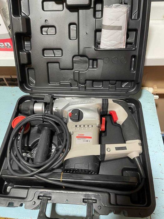 Продаётся перфоратор CROWN Original  почти новый