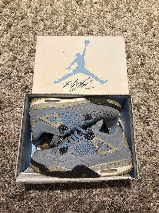 Jordan 4 university blue