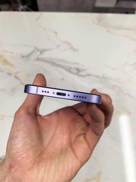 Продам iPhone 12 на 256 gb в идеале