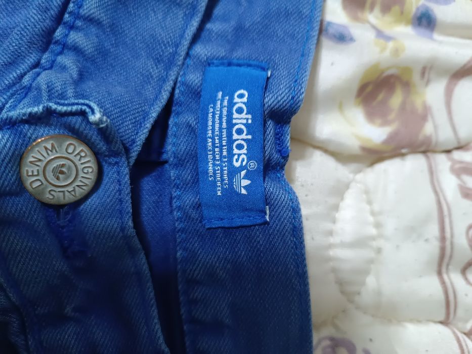 Blugi Adidas Originali Denim mărimea L.