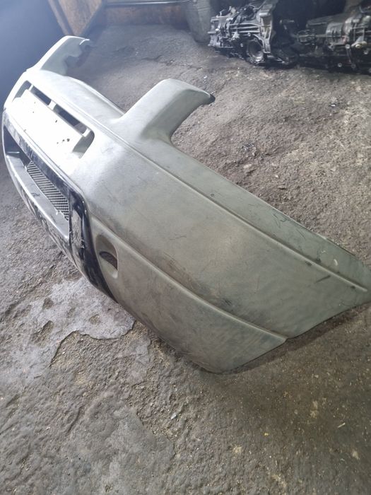 Бампер передний на Land Rover Freelander 1