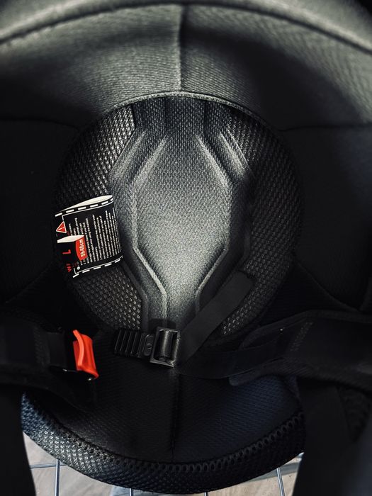 Мотошлем размер L