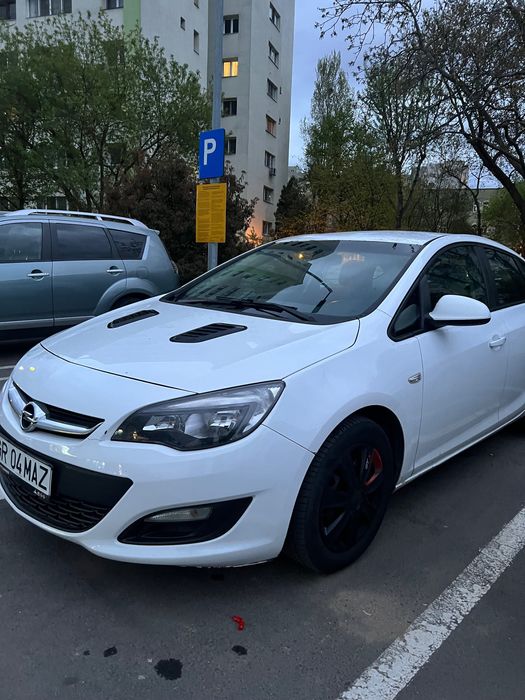 Opel astra j BENZINA