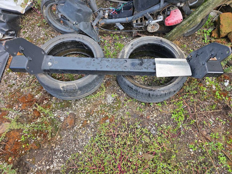 Греда от Toyota Hilux