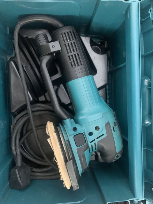 Makita BO6050/220V/750W/ ексцентър шлайф/ с куфар