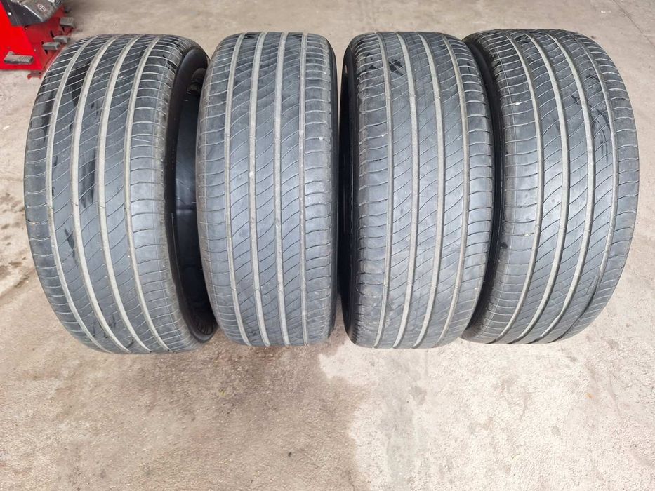 Гуми Michelin 235 50 19