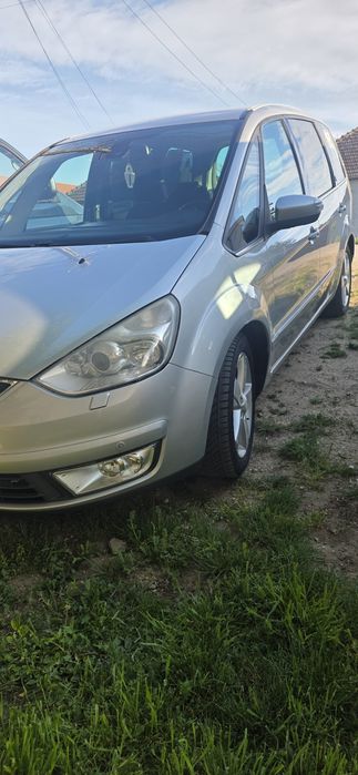 Vând Ford Galaxy