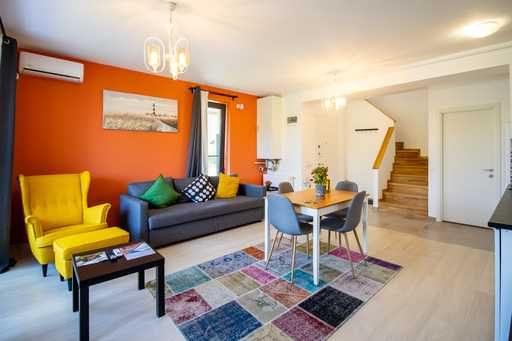 Snagov Plaza Houses – Locuințe cu grădină la doar 200 m de DN1