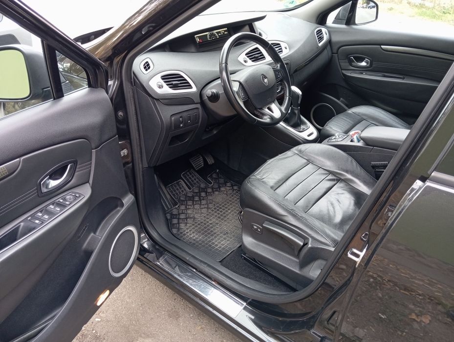 AUTOMAT!Renault Grand Scenic,Euro 5,2.0,160 cai,Bi xenon,Navi,Inc scaune,Piele,acte la zi