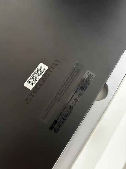 Tableta Laptop SIM 4G Teclast T65 13.4” 8GB RAM 128GB tastatura Gratis