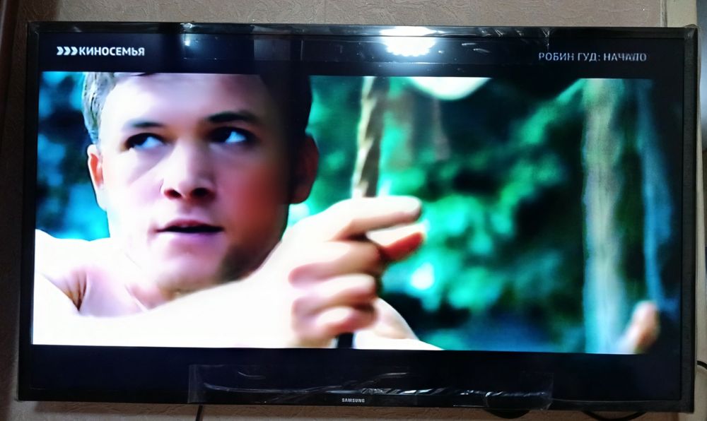 Samsung Smart TV 43 razmerli sotiladi