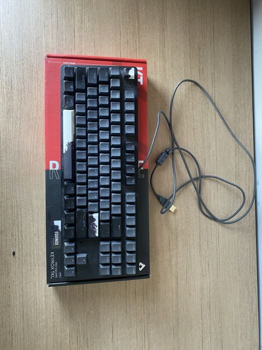 Клавиатура игровая Keyrox tkl red square equinox edition