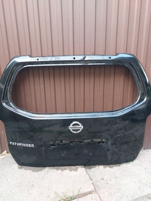 Дверь багажника  ниссан  патфандер