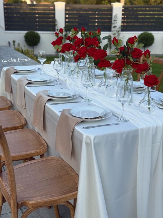Mese si scaune de inchiriat vesela decoratiuni corturi evenimente