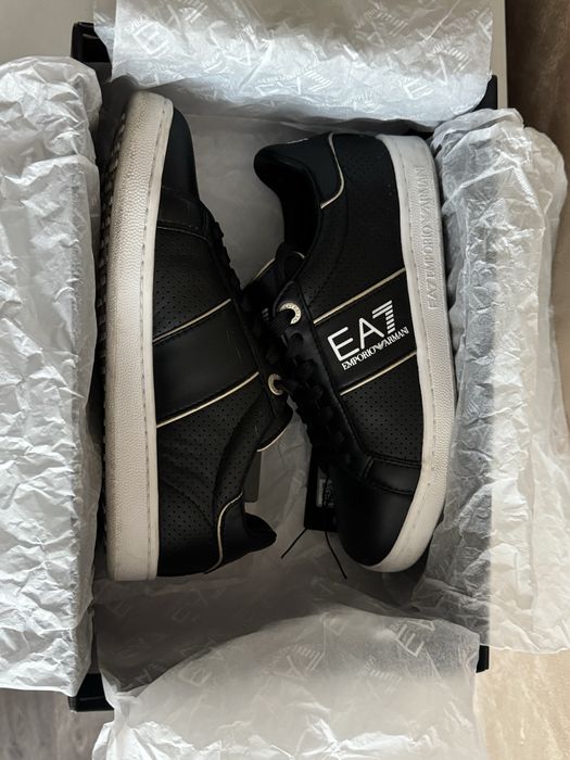 Дамски маратонки EA7, 37 номер