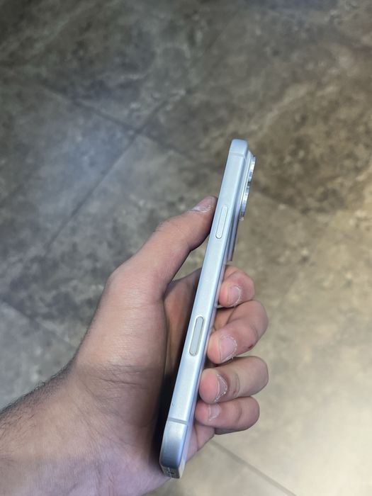 Продам Iphone 17 Pro Max 256 E-sim