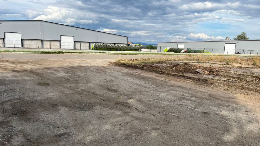 Продава се Промишлена сграда в Брезово - 30000 кв.м за 47 €/кв.м - Снимка #17