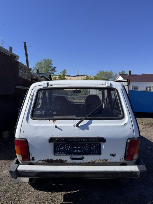 Нива на продажу.