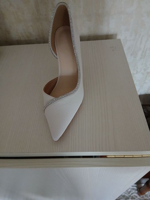 Туфли женские белые