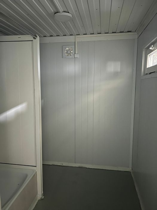 Контейнер с душевой, туалетом, санузел