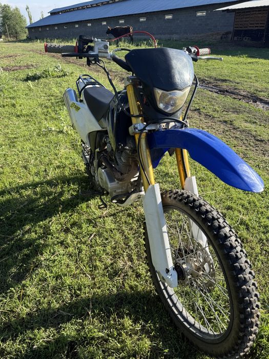 Продам эндуро 250куб