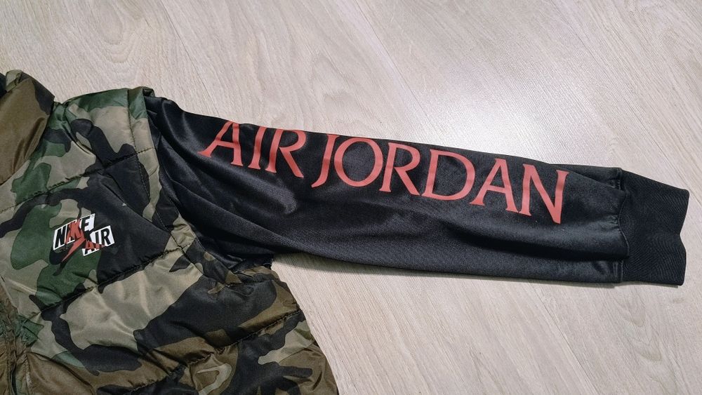 Грейка - суичър Air Jordan , д-р 152-158