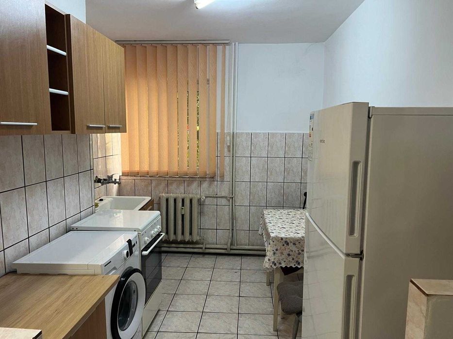 Apartament 2 cam  de inchiriat Cantemir Parter