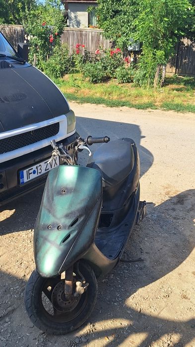 Vând sau schimb,honda dio 50cc 2t
