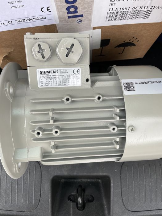 Motor Trifazic Siemens …