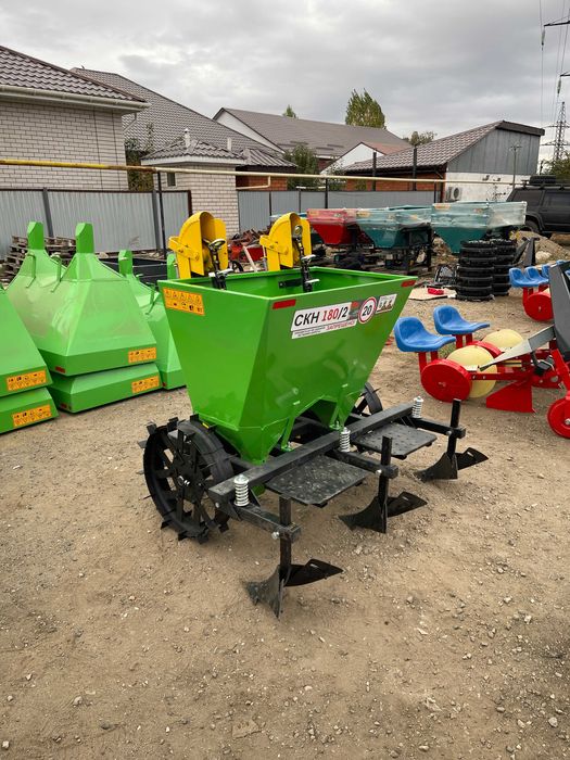 Картофелесажалка СКН 180/2